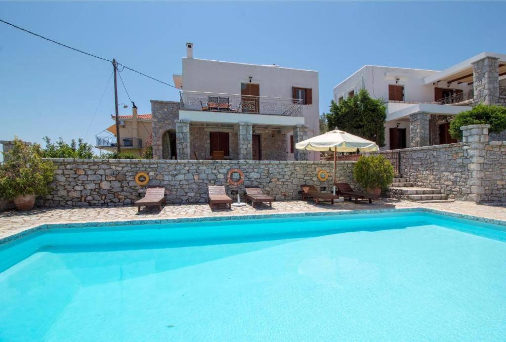 Malvazios #4 Villa *