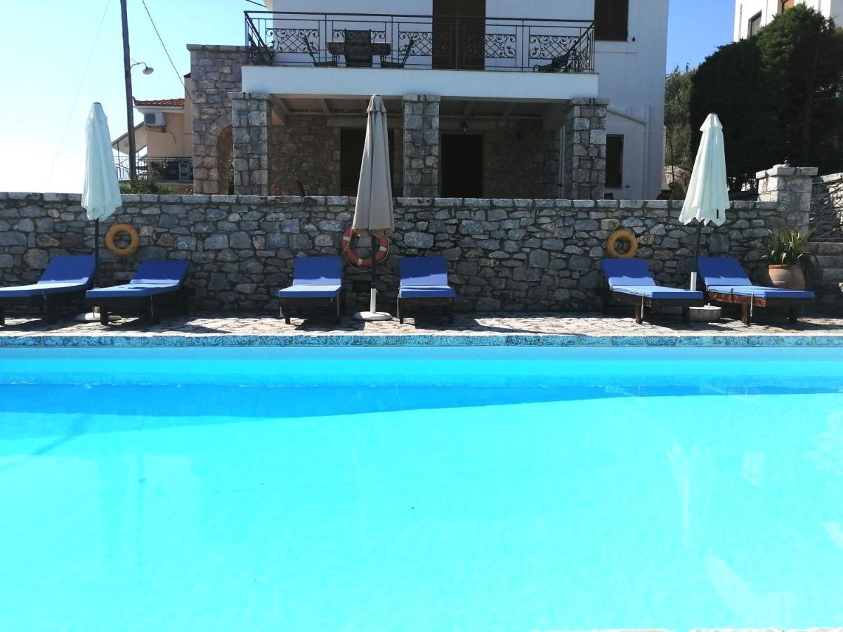 Malvazios #4 Villa