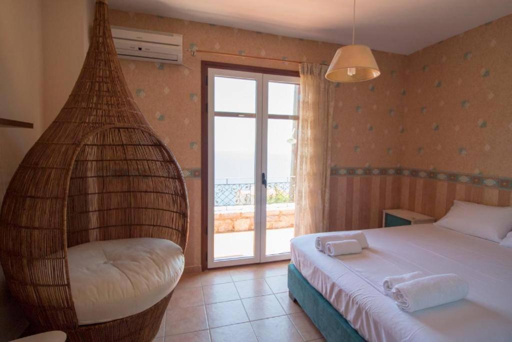 Malvazios #4 Villa