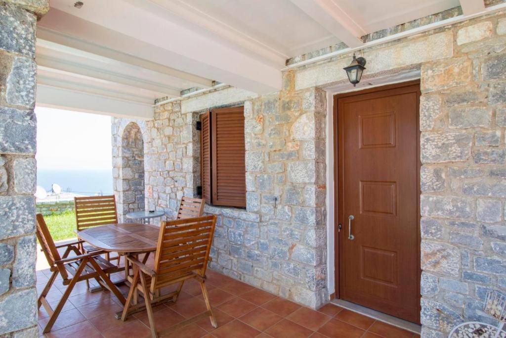 Malvazios #4 Villa Gythio